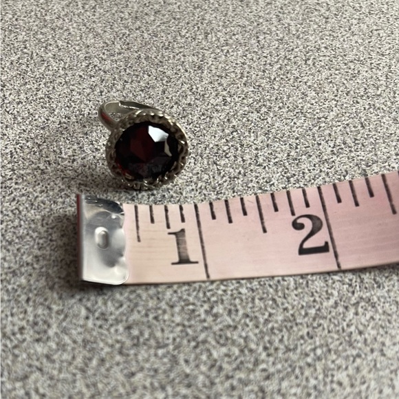 Vintage Leach & Gardner Garnet & Silver Circular Ring - Picture 15 of 15